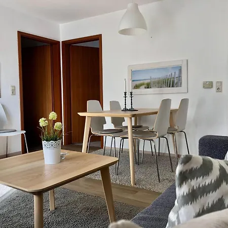 Ferienwohnung-nils-holgerson-mit-balkon-zwischen-strand-wald-wiese-im-suedosten-der-insel-ruegen * Gustow (Vorpommern-Rugen)