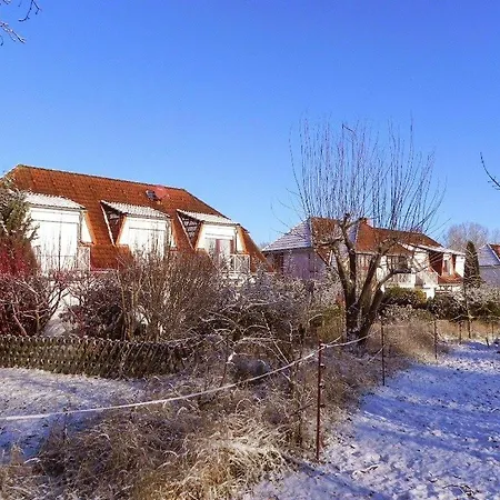 Ferienwohnung-nils-holgerson-mit-balkon-zwischen-strand-wald-wiese-im-suedosten-der-insel-ruegen Apartment