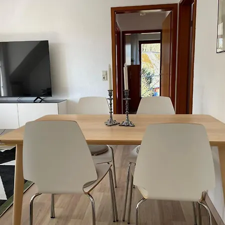 Apartment Ferienwohnung-nils-holgerson-mit-balkon-zwischen-strand-wald-wiese-im-suedosten-der-insel-ruegen *
