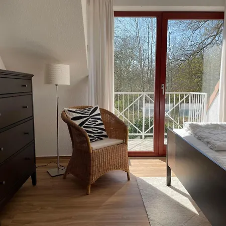 Ferienwohnung-nils-holgerson-mit-balkon-zwischen-strand-wald-wiese-im-suedosten-der-insel-ruegen * Gustow (Vorpommern-Rugen)