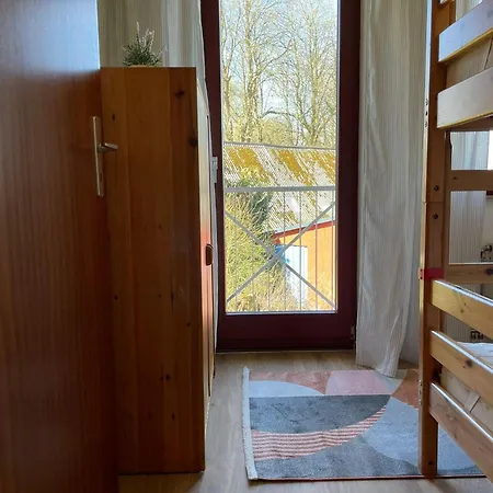 Apartment Ferienwohnung-nils-holgerson-mit-balkon-zwischen-strand-wald-wiese-im-suedosten-der-insel-ruegen