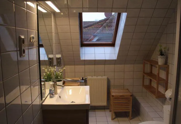 Appartement Ferienwohnung-nils-holgerson-mit-balkon-zwischen-strand-wald-wiese-im-suedosten-der-insel-ruegen *