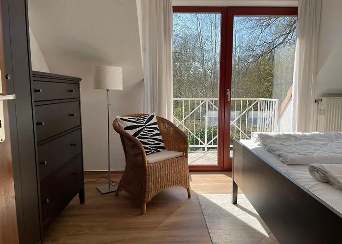 Ferienwohnung-nils-holgerson-mit-balkon-zwischen-strand-wald-wiese-im-suedosten-der-insel-ruegen * Gustow (Vorpommern-Rugen)